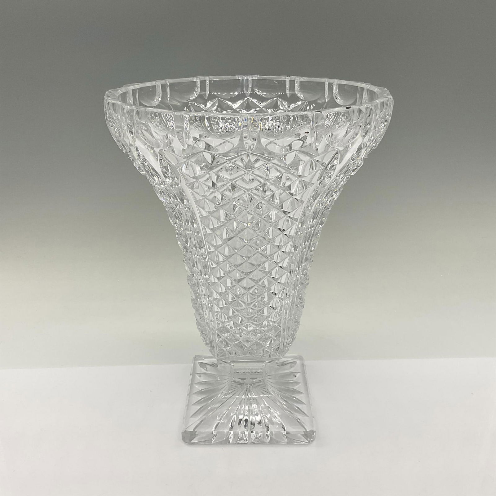 Ebeling & Reuss Crystal Flower Vase (1 of 3)