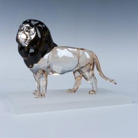 Swarovski Crystal Figurine and Base, Akili Lion 5135894