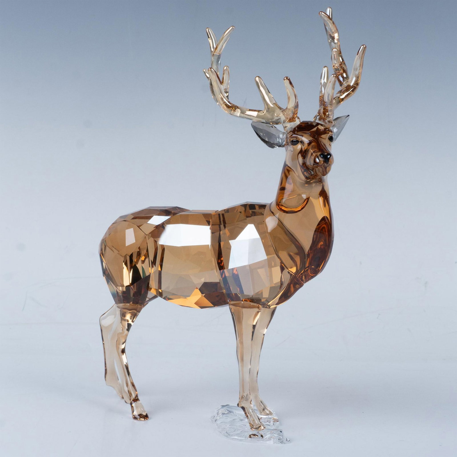 Swarovski Crystal Figurine, Annual Edition Stag: Crafted to celebrate its 125th anniversary, the Stag Alexander features 452 crystal facets and intricate antlers. Representing the wildlife of the Tyrolean Alps, this piece was exclusively available t