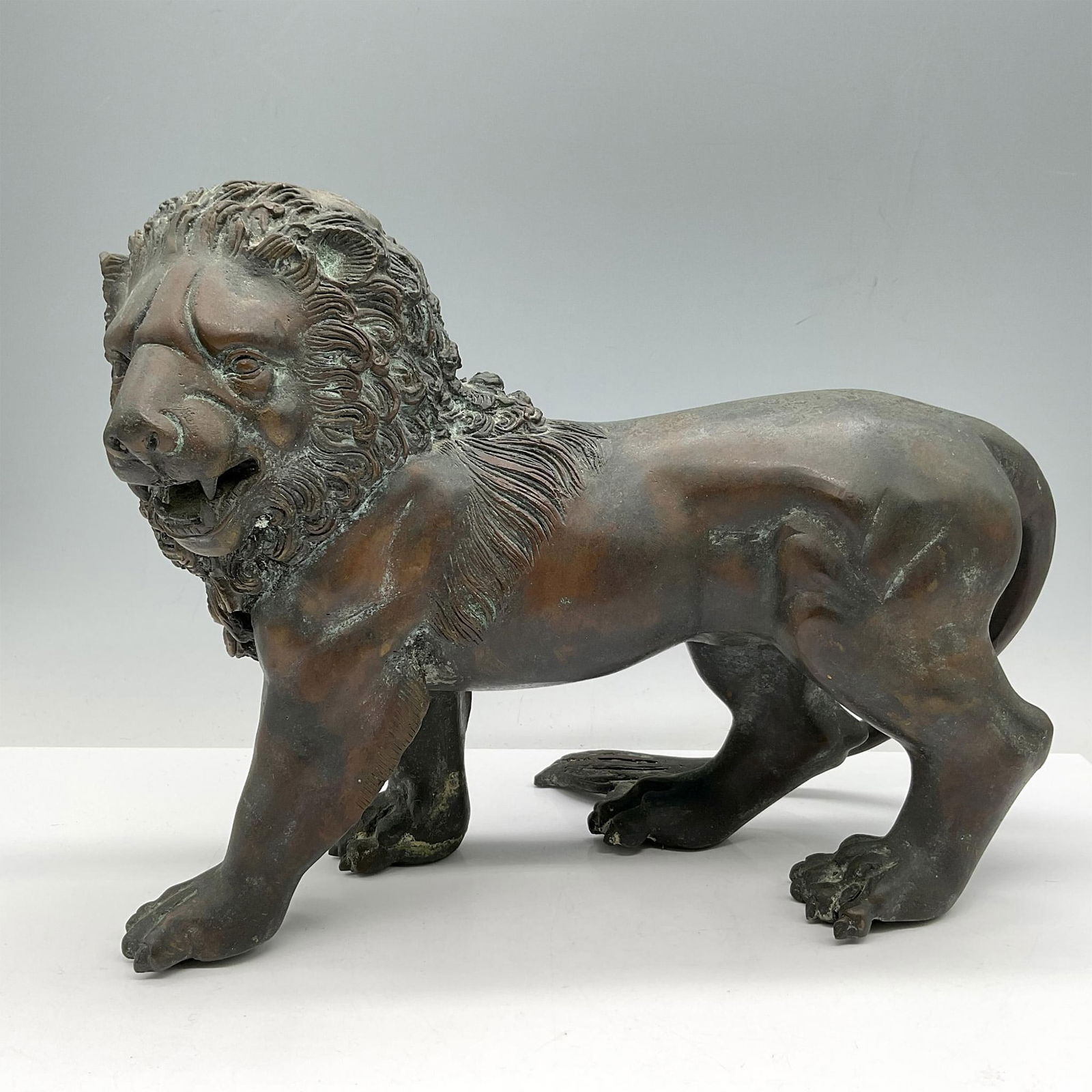 Bronze Lion Sculpture (1 of 4)