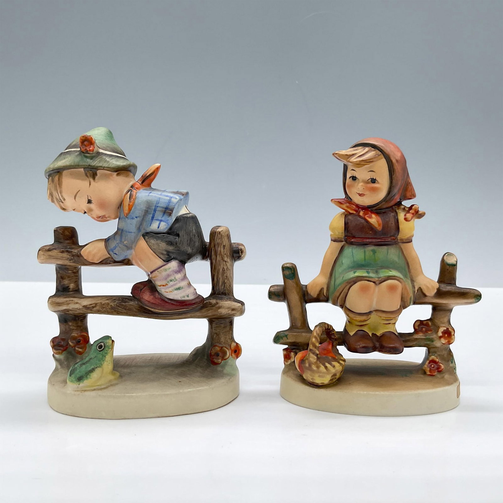 2pc Goebel Hummel Figurines Retreat to Safety & Just Resting (1 of 3)