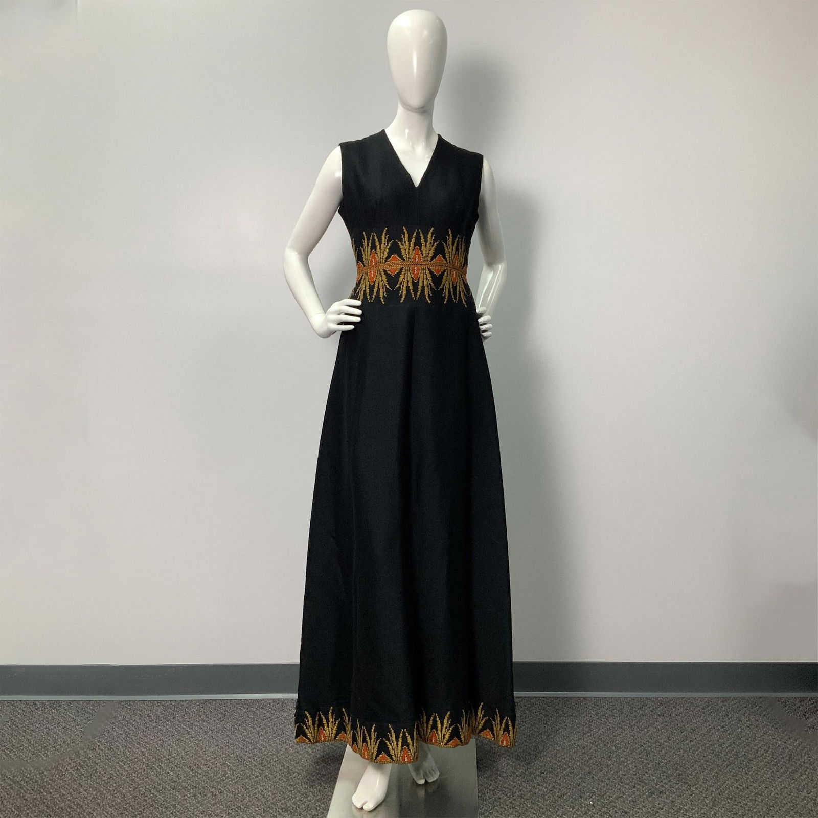 La Greca Black Embroidered Full Length A Line Dress (1 of 8)