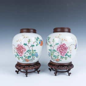 Pair of Chinese Porcelain Ginger Jars & Wooden Stands w Lids