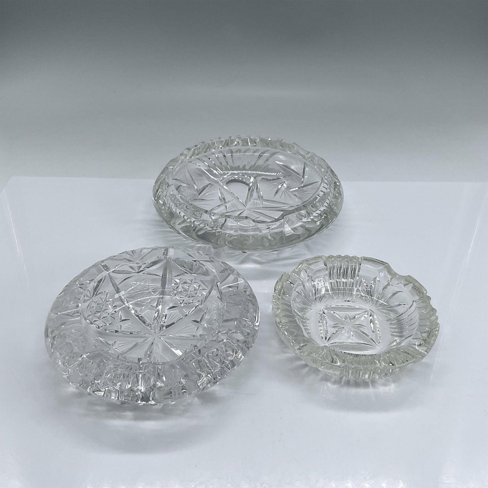 3pc Vintage Glass Ashtrays (1 of 3)
