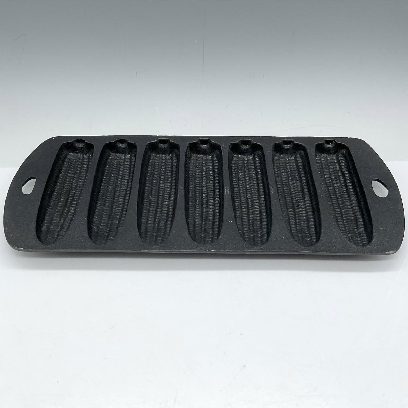 Vintage Universal Cast Iron Mold (1 of 3)