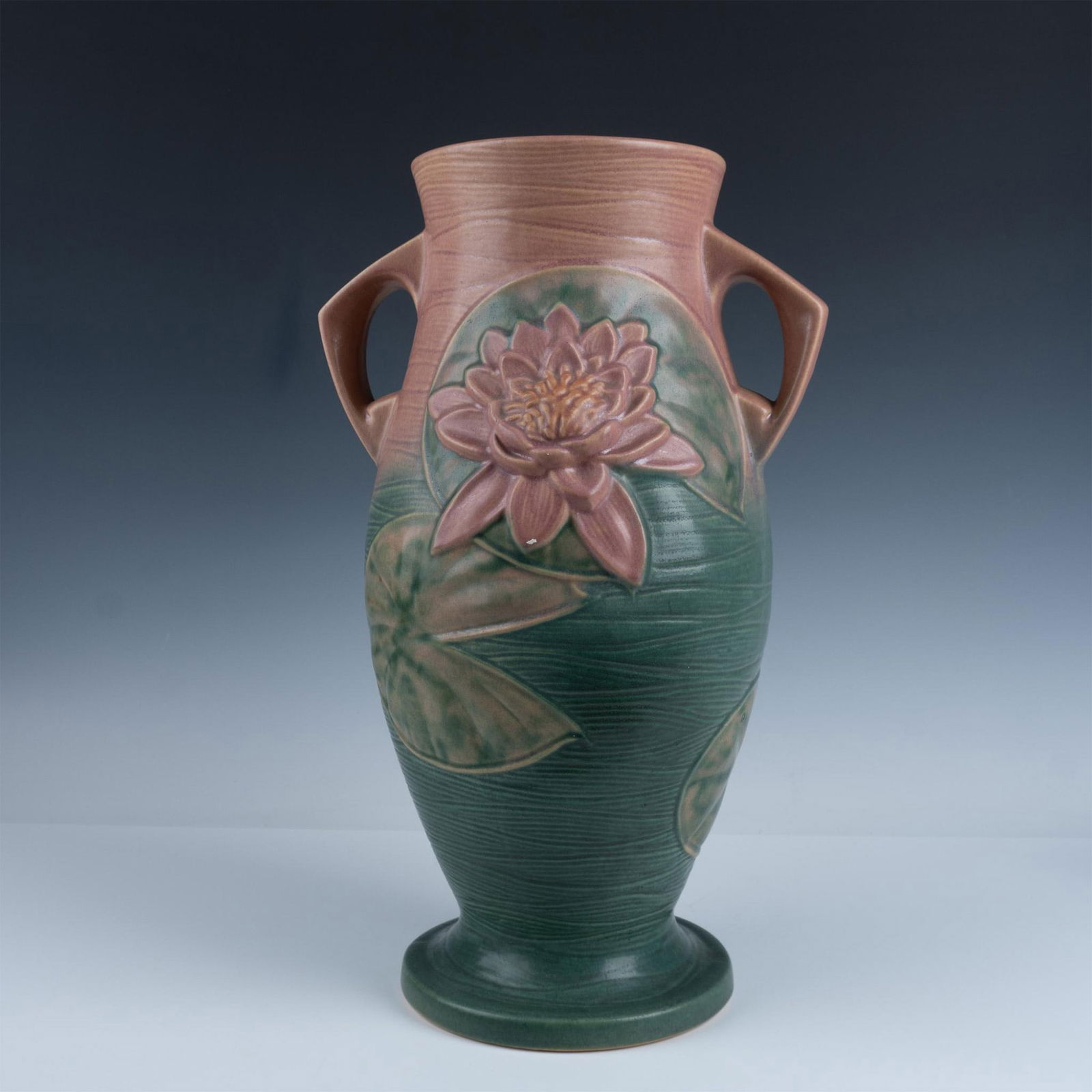 Vintage Roseville USA Pottery Floor Vase, Water Lily (1 of 5)