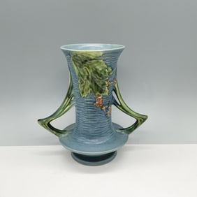 Roseville USA Pottery Wide Bottomed Vase, Bushberry