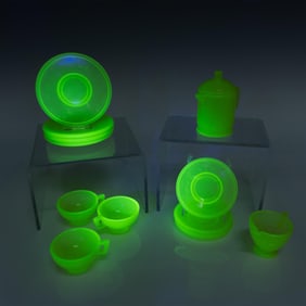 12pc Vintage Uranium Yellow Children's Tableware