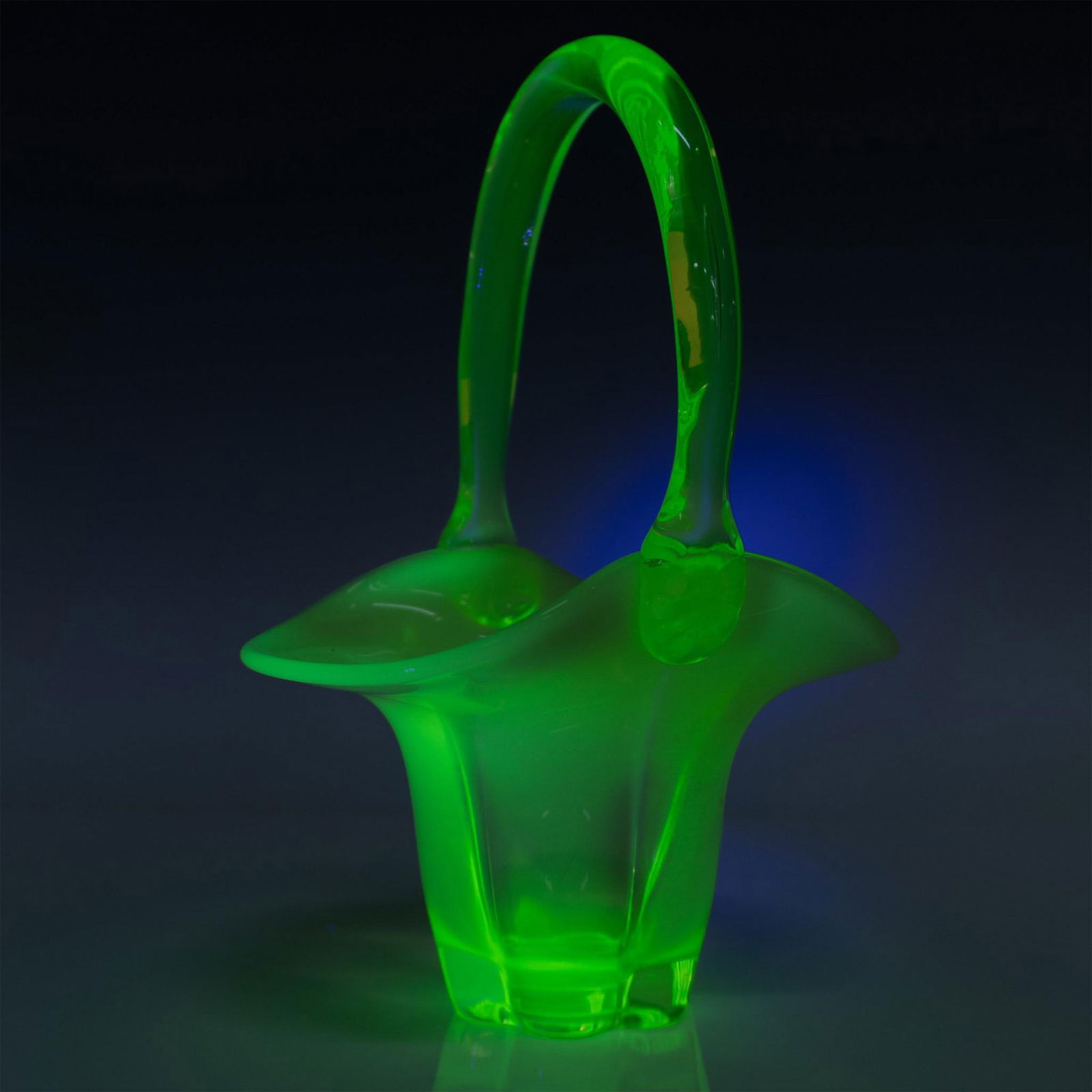 Vintage Fenton Uranium Glass Basket (1 of 9)