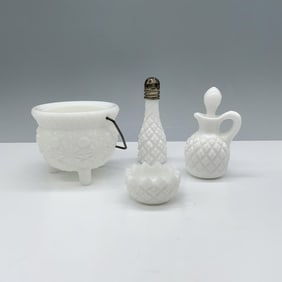 4pc Milk Glass Tableware