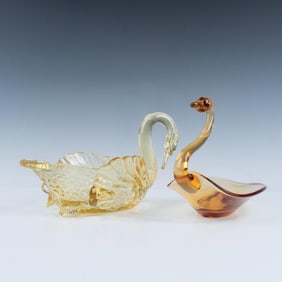 2pc Cambridge Glass Swan Bowls