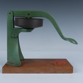Vintage Lorraine Metal Orange Juice Extractor