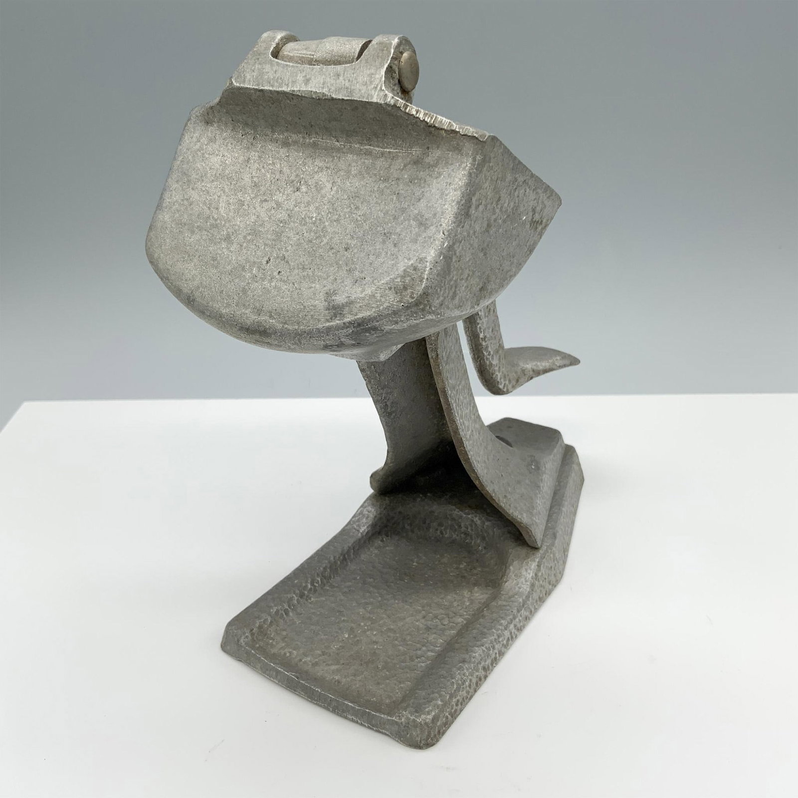Cast Aluminum Jumbo Juicer: Old Fashioned hand operated device used for squeezing fruit and collecting juice that will make a great addition to any kitchen. Made in USA backstamp. Issued: 20th century Dimensions: 8.25"L x 4.25"W