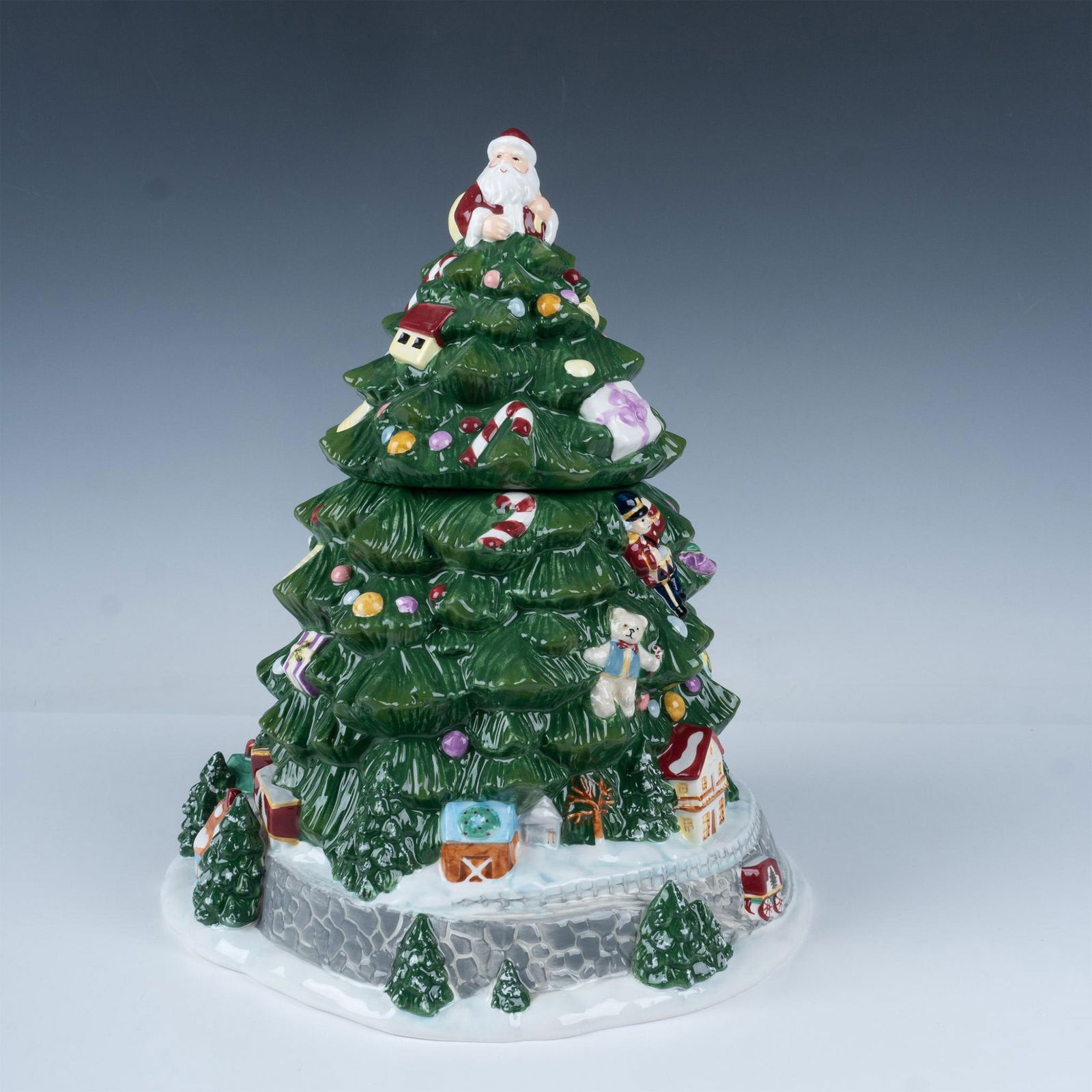 Spode Christmas Tree Cookie Jar (1 of 8)