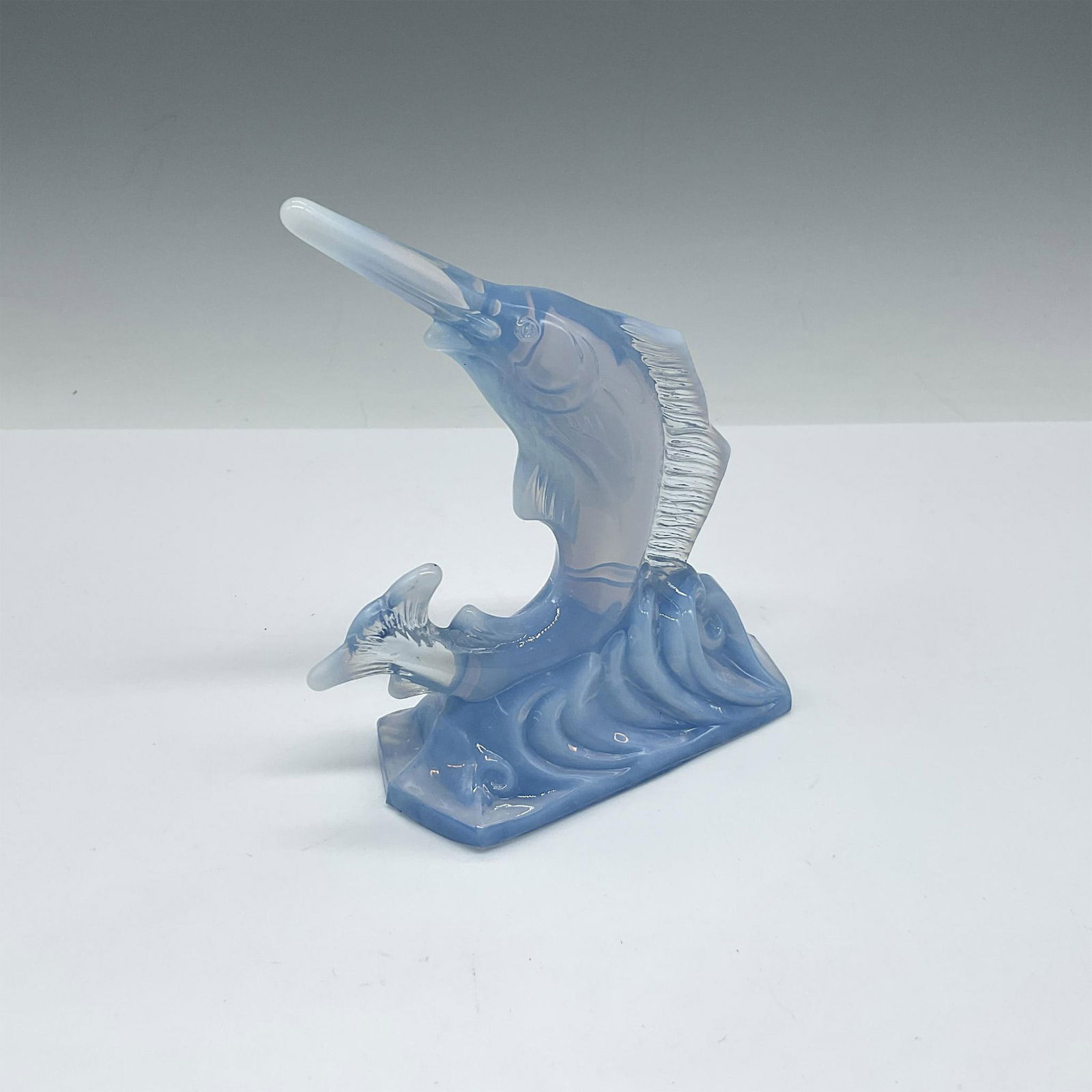 Duncan Miller Blue Opalescent Glass Figurine, Sailfish (1 of 3)