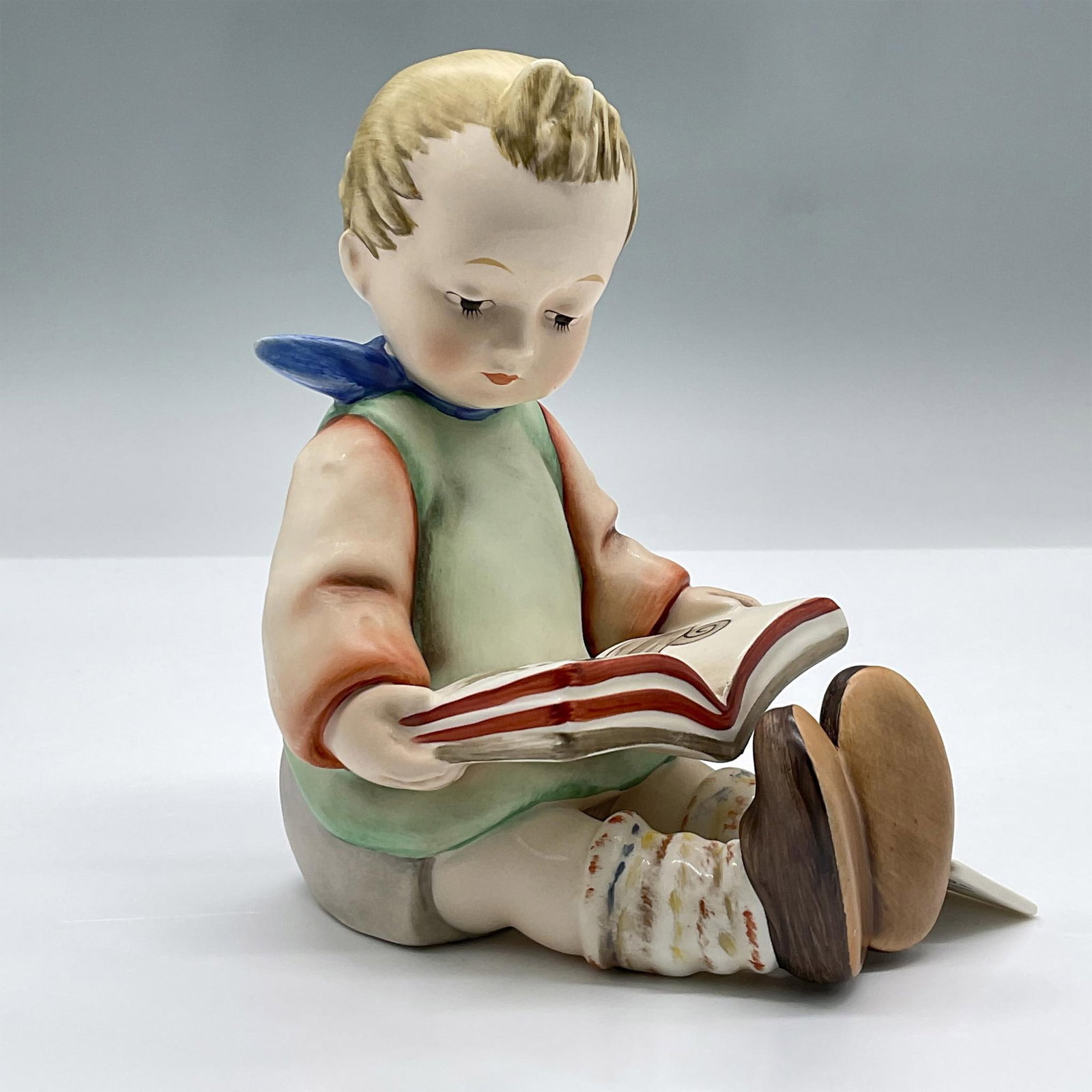 Goebel Hummel Figurine, Bookworm Boy (1 of 3)