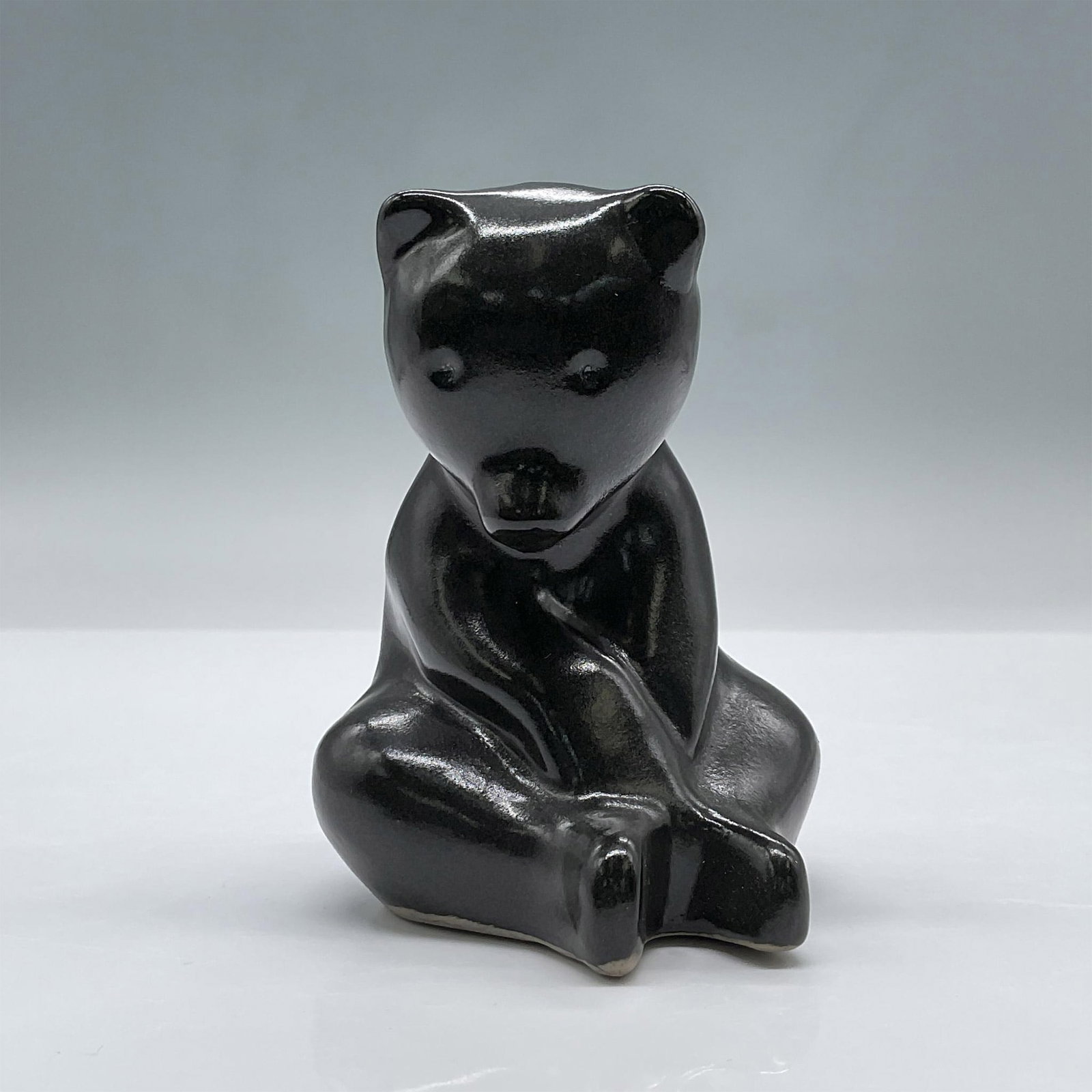 Pigeon Forge Pottery Black Bear Figurine (1 of 3)