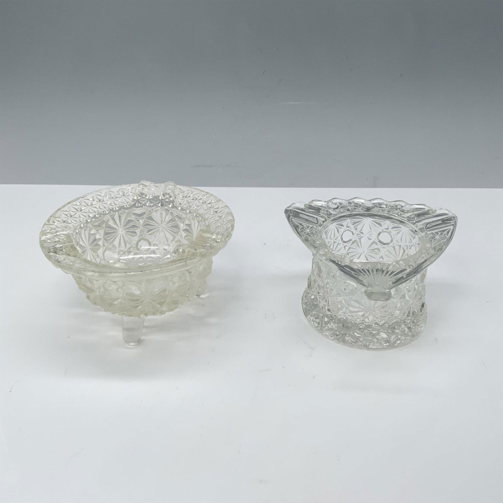 Pair of L.E. Smith Crystal Ashtrays (1 of 3)