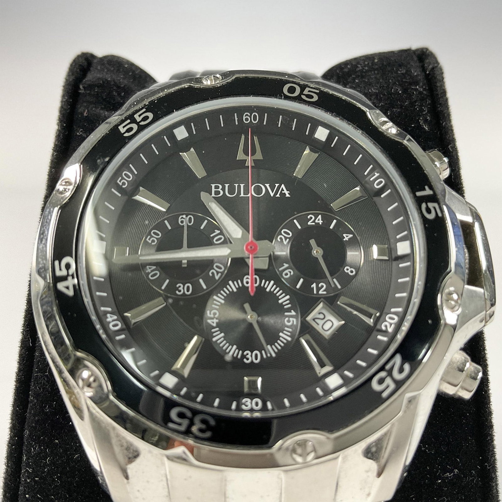Bulova Classic Sport Stainless Steel Men Watch: Massive stainless steel Bulova Classic Sport gentleman watch featuring a round black dial with luminous silver-tone hands and markers, three chronograph sub-dials and a date display in a stainless ste