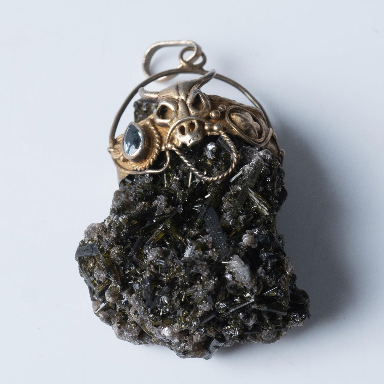 Artisan Western Silver and Tanzanite Aqua Gemstone Pendant (1 of 3)