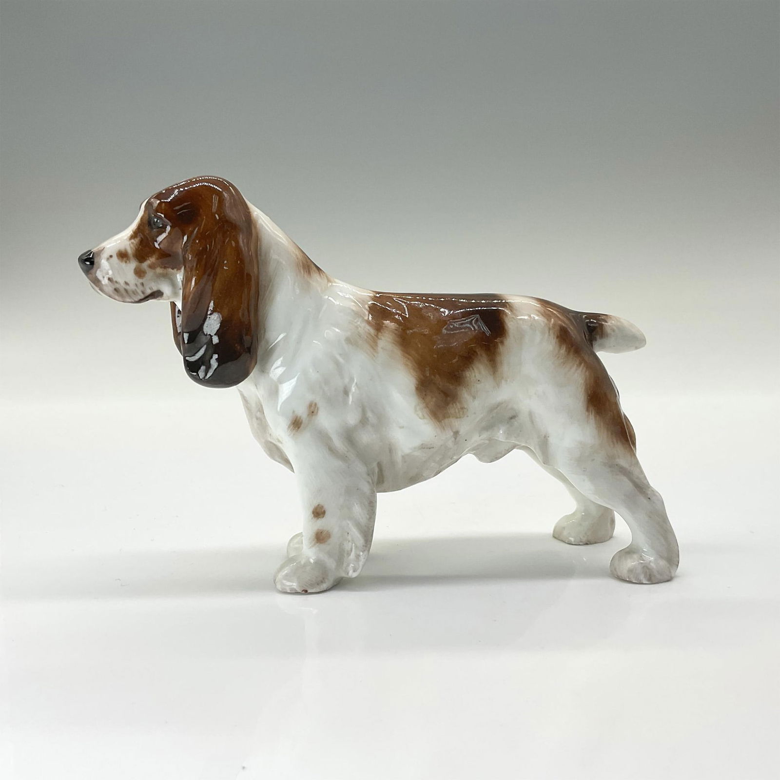 Royal Doulton Porcelain Dog Figurine, Cocker Spaniel HN1037 (1 of 3)