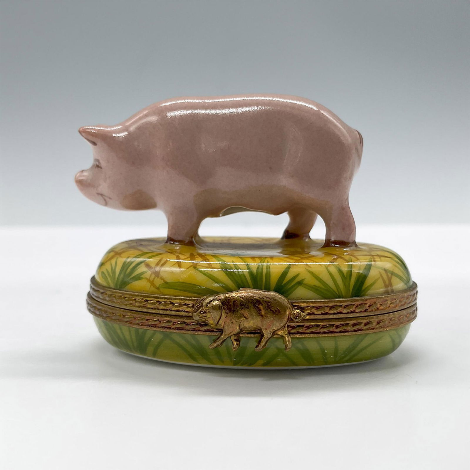 Limoges Enamel Treasure Box, Pig (1 of 5)