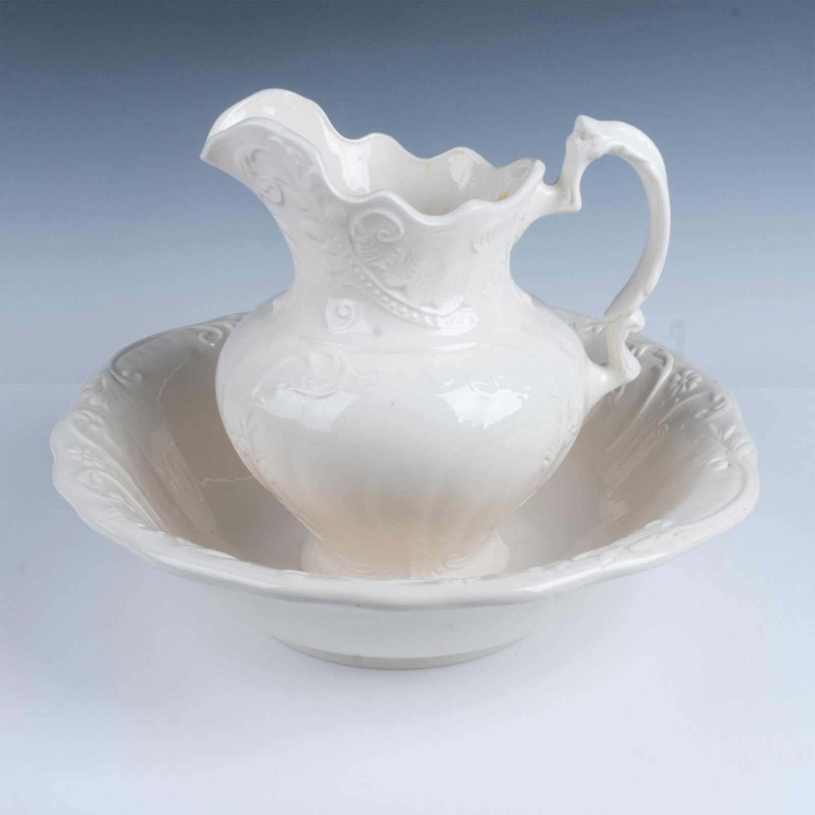 Pair of Liz Ceramic Pitcher and Bowl Set (1 of 7)