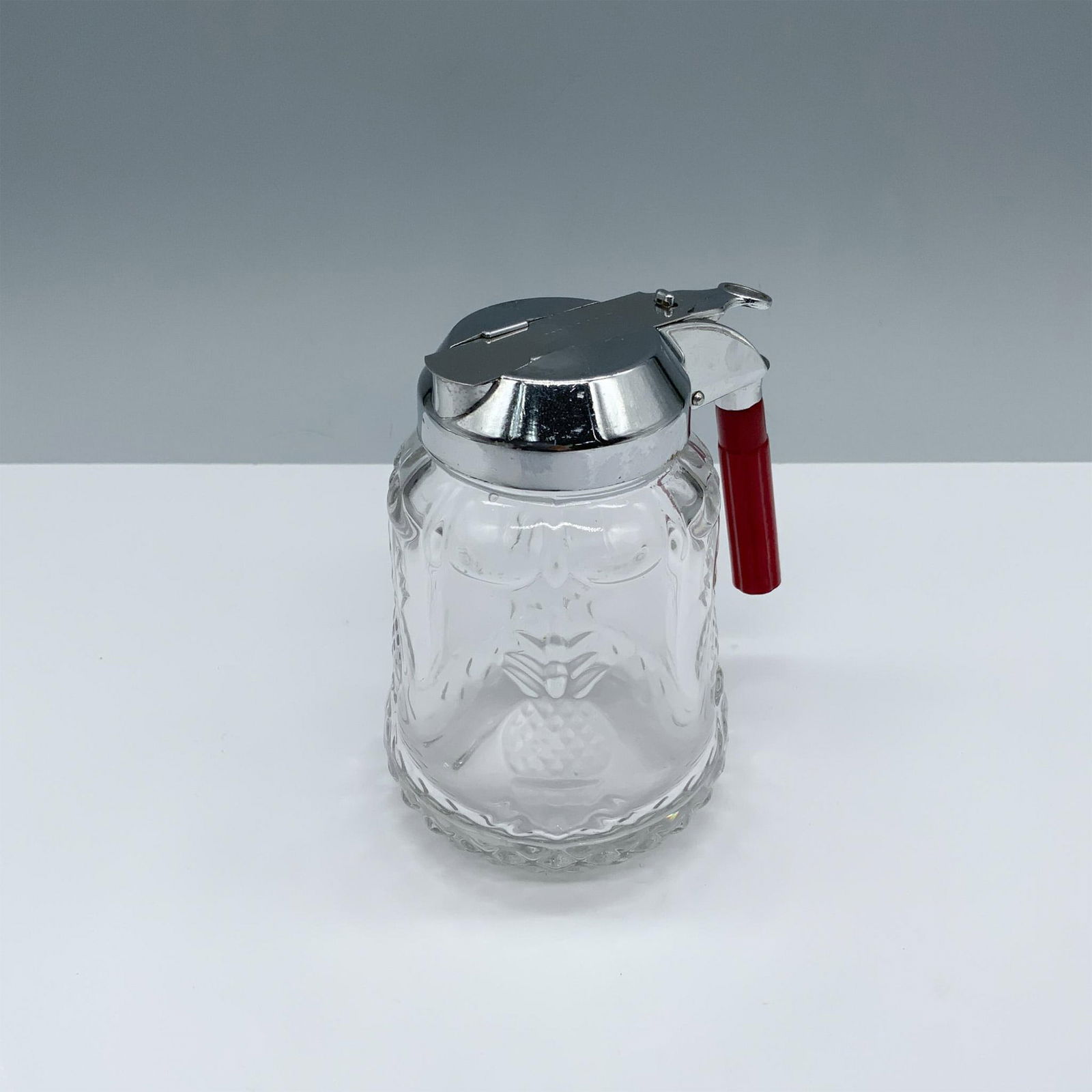Heisey Plantation Glass Syrup Pitcher (1 of 4)