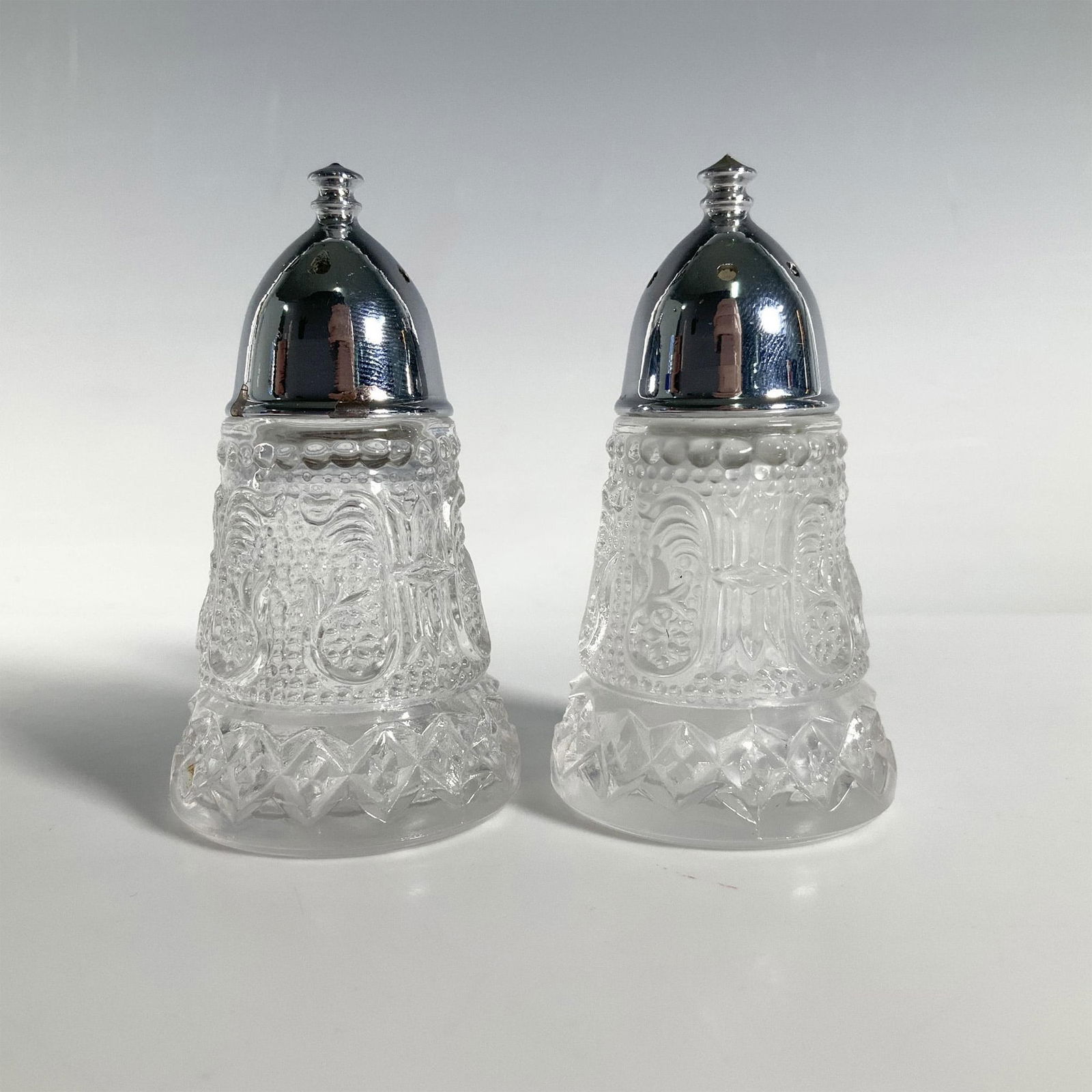 2pc Vintage Duncan & Miller Glass Salt + Pepper Shakers (1 of 3)