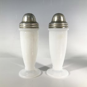 2pc Vintage Glass American Sweetheart Salt + Pepper Shakers