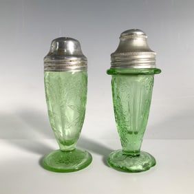 2pc Vintage Jeannette Green Glass Salt + Pepper Shakers