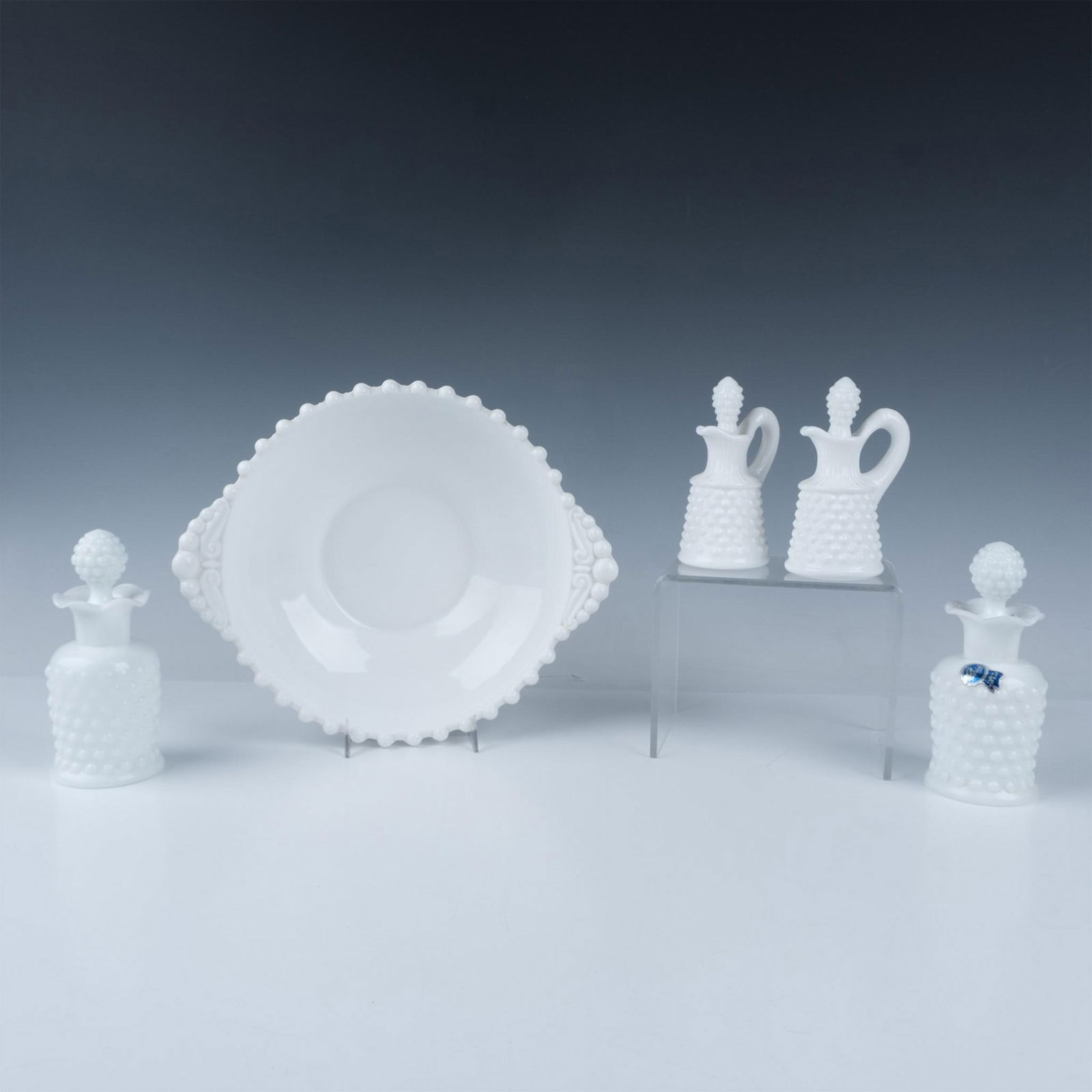 5pc Retro Milk Glass Hobnail Tableware (1 of 7)