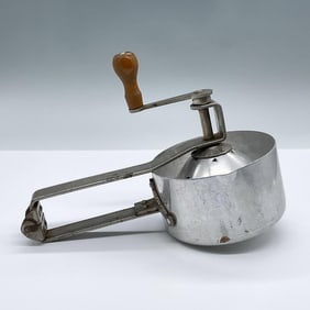 Vintage Knapps Orange Juicer