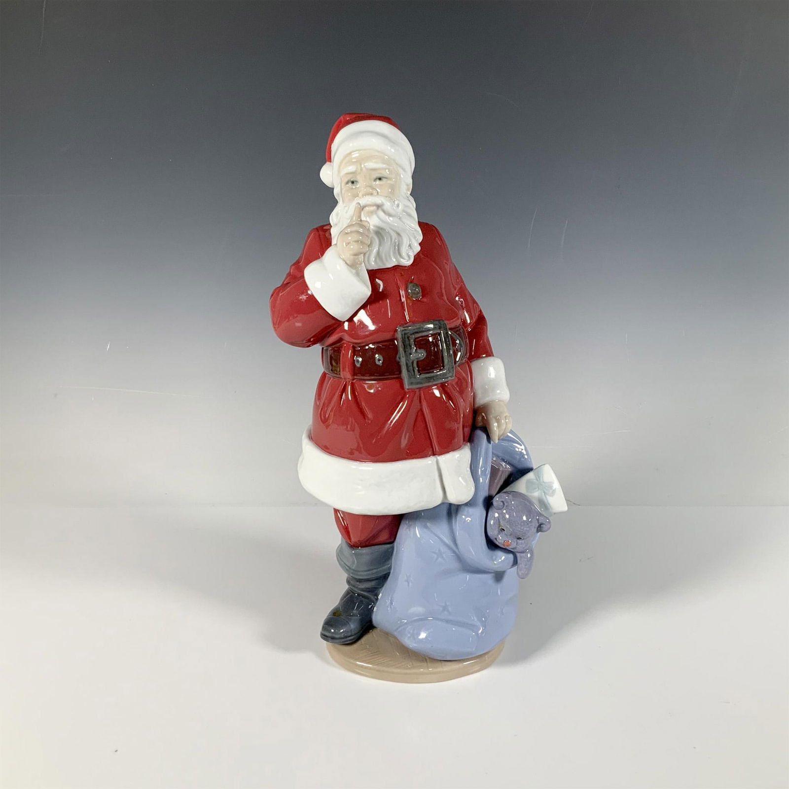 Lladro Porcelain Figurine, Santa Is Here 1009485 (1 of 4)