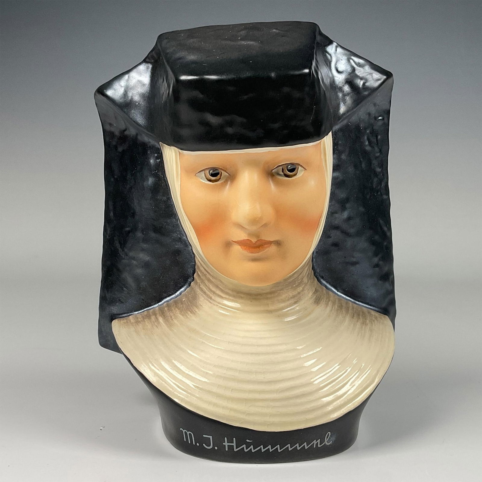 Goebel Hummel Special Edition Figurine, Nun (1 of 4)