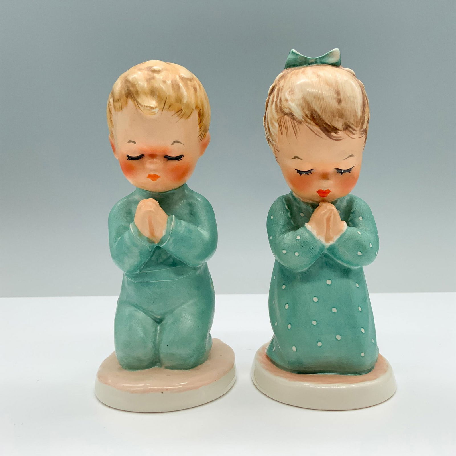2pc Goebel Hummel Figurines, A Child Prayer (1 of 3)