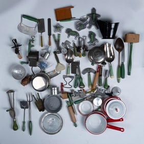 65+pc Children's Play Cook Ware Grouping