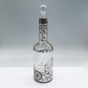 Vintage Glass Decanter with Stopper