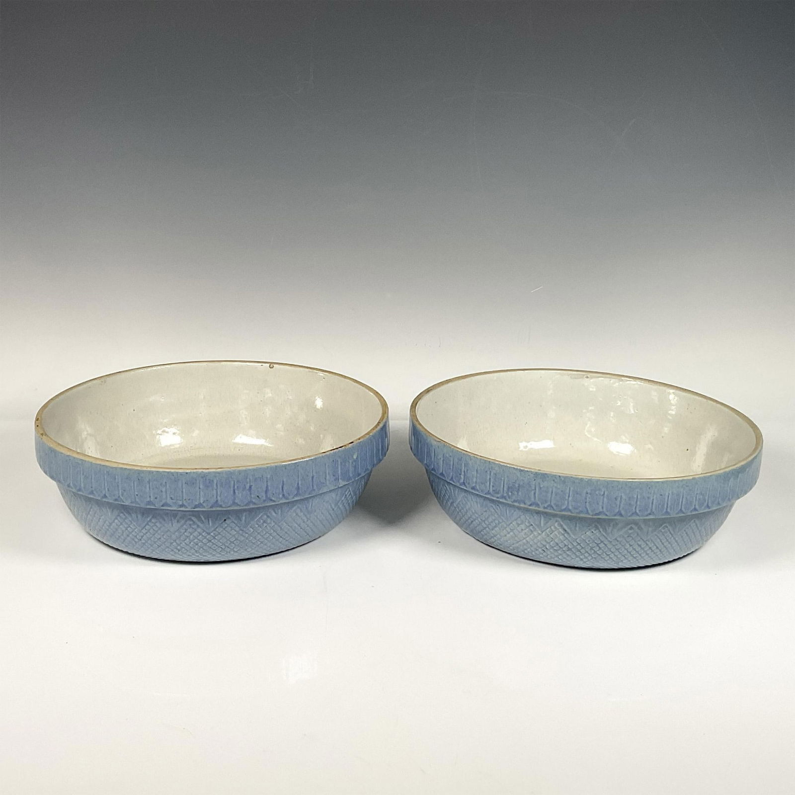 2pc Vintage Roseville Venetian Stoneware Bowls (1 of 3)