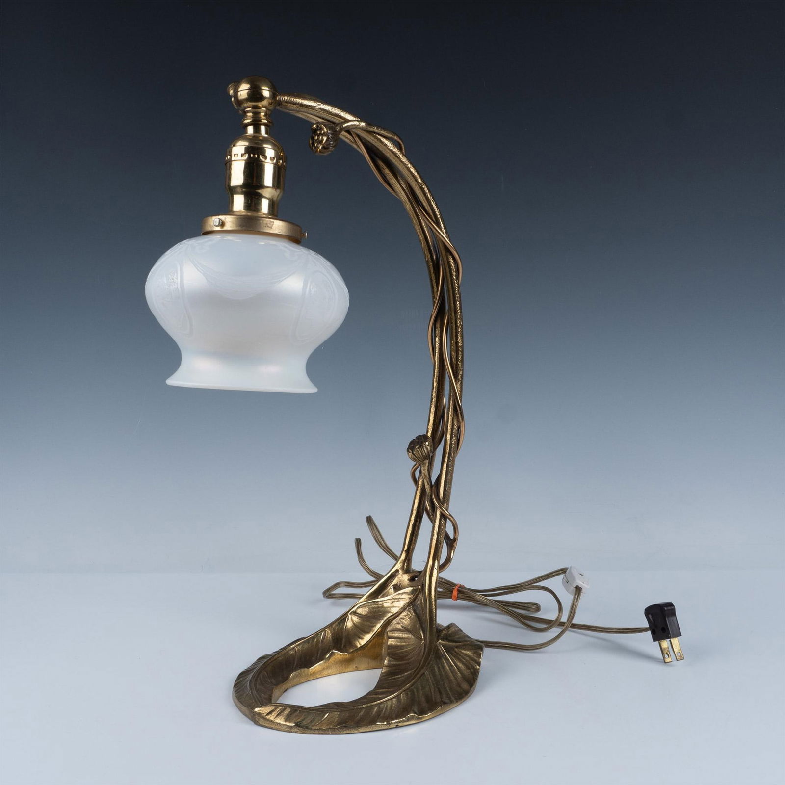 Art Nouveau Branch & Leaf Brass Table Lamp (1 of 8)