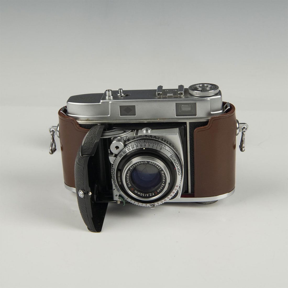 Kodak Retina IIc 35mm Film Rangefinder Camera w/ Accessories (1 of 12)