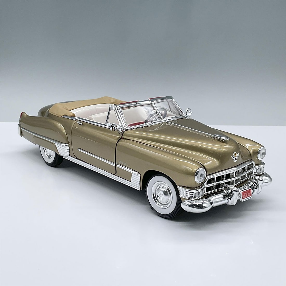 Road Signature Model Car, 1949 Cadillac Coup DeVille (1 of 8)