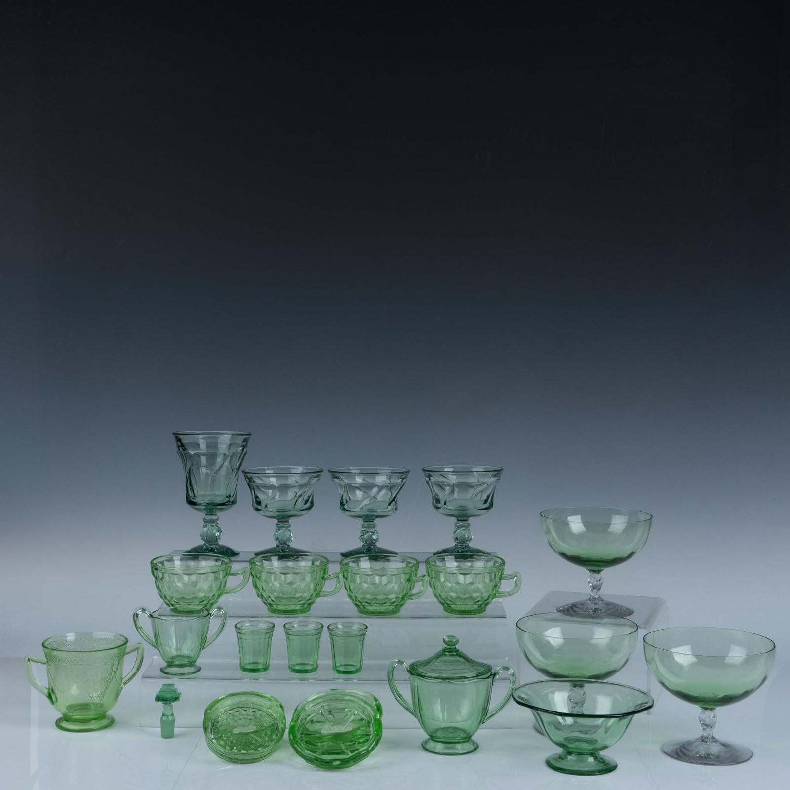 25pc Vintage Green Glass Tableware (1 of 8)