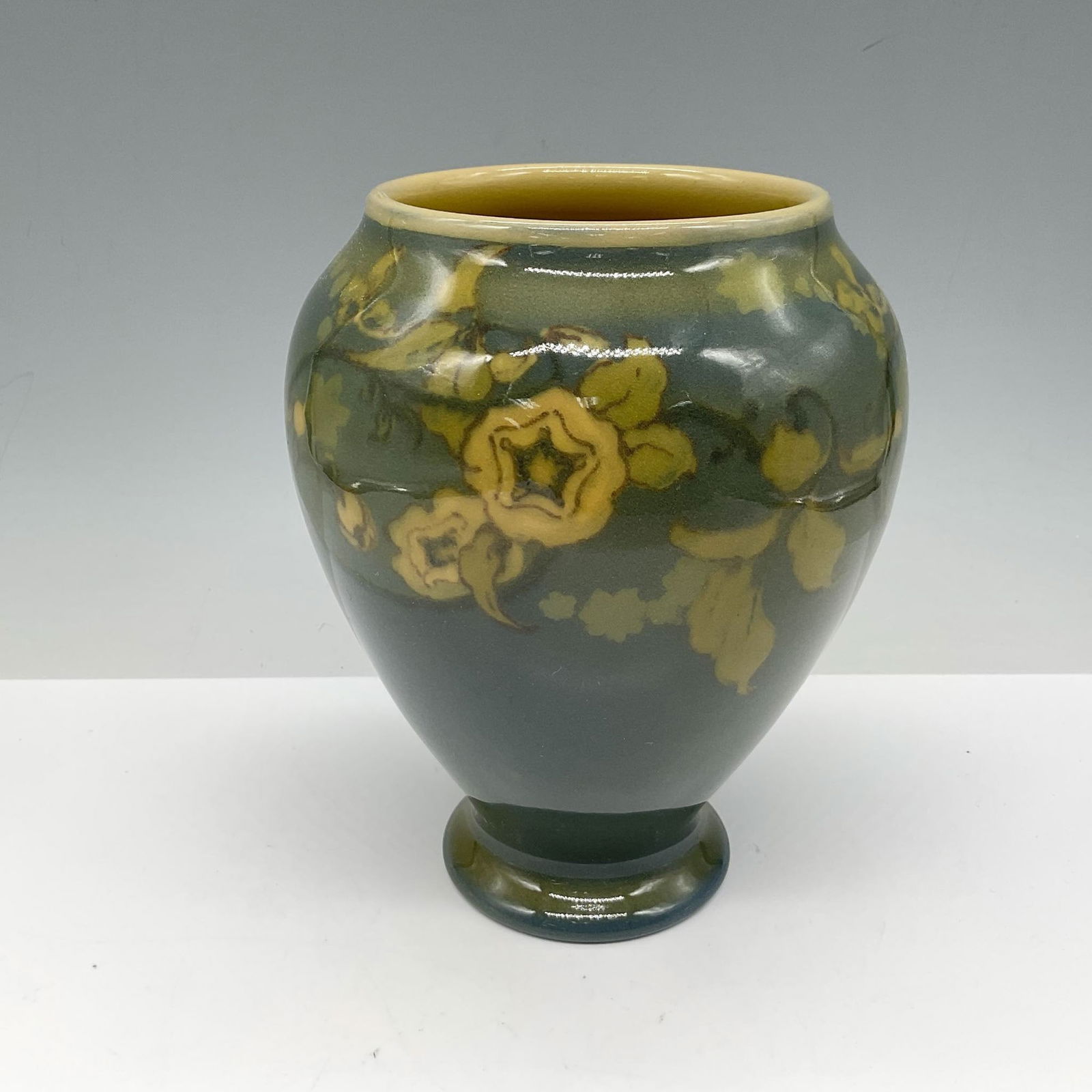 Rookwood Pottery Vase, Yellow Flowers 1781 (1 of 3)