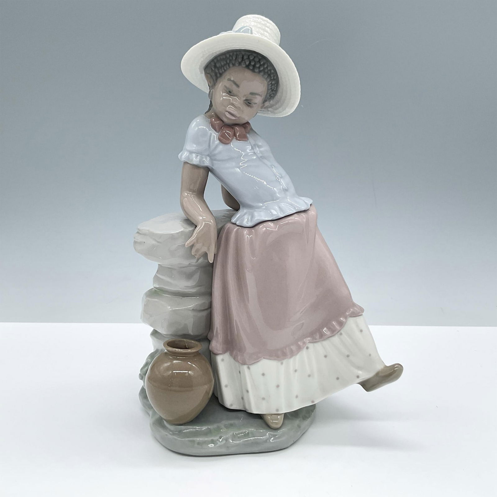 A Steppin Time 1005158 - Lladro Porcelain Figurine (1 of 3)