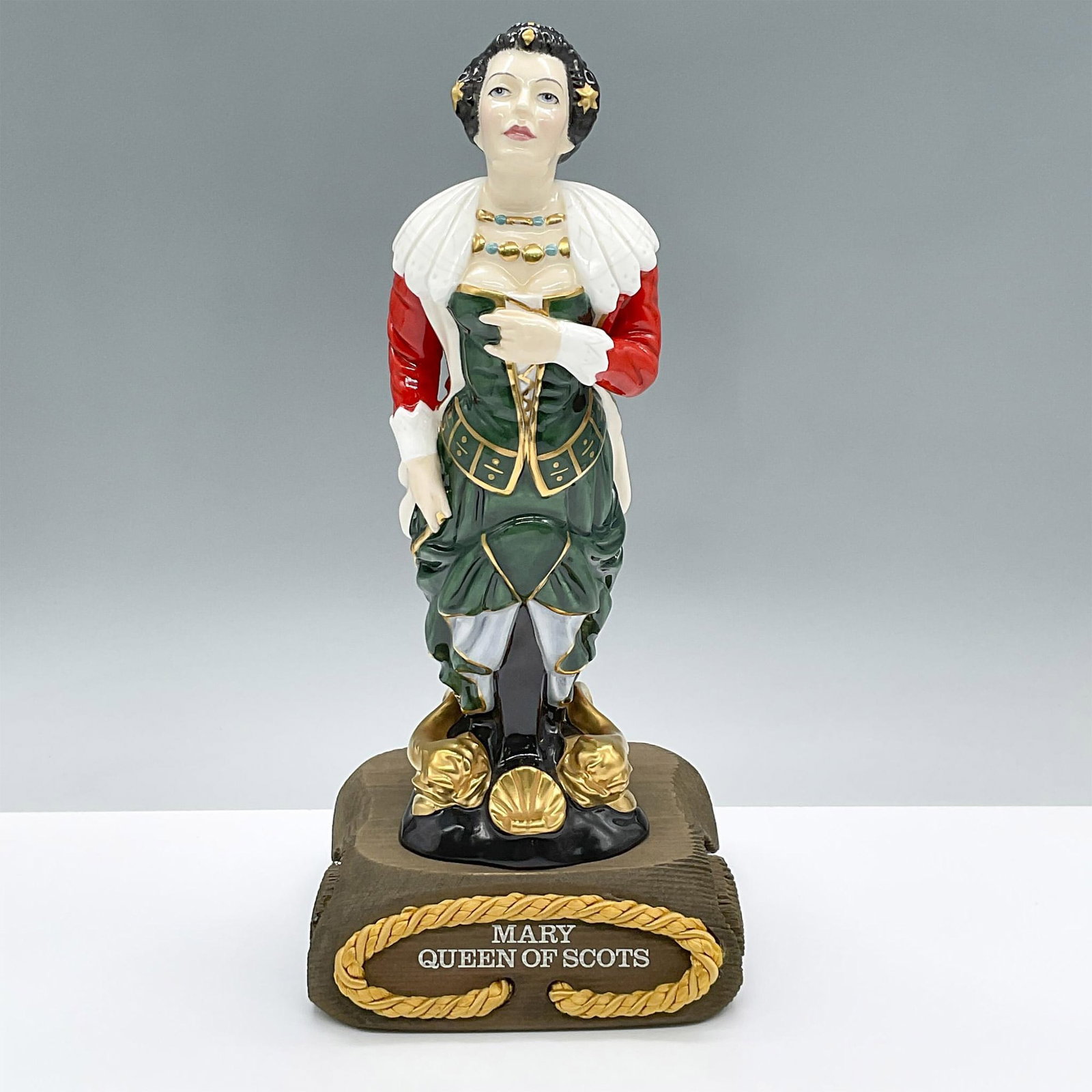Royal Doulton Ships Figureheads Bust Mary Queen of Scots HN2931 (1 of 3)