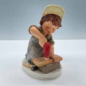 Goebel Hummel Figurine, Today's Children Helper Boy