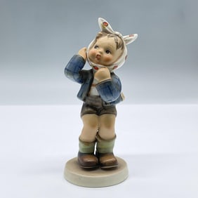 Goebel Hummel Porcelain Figurine, Boy With Toothache