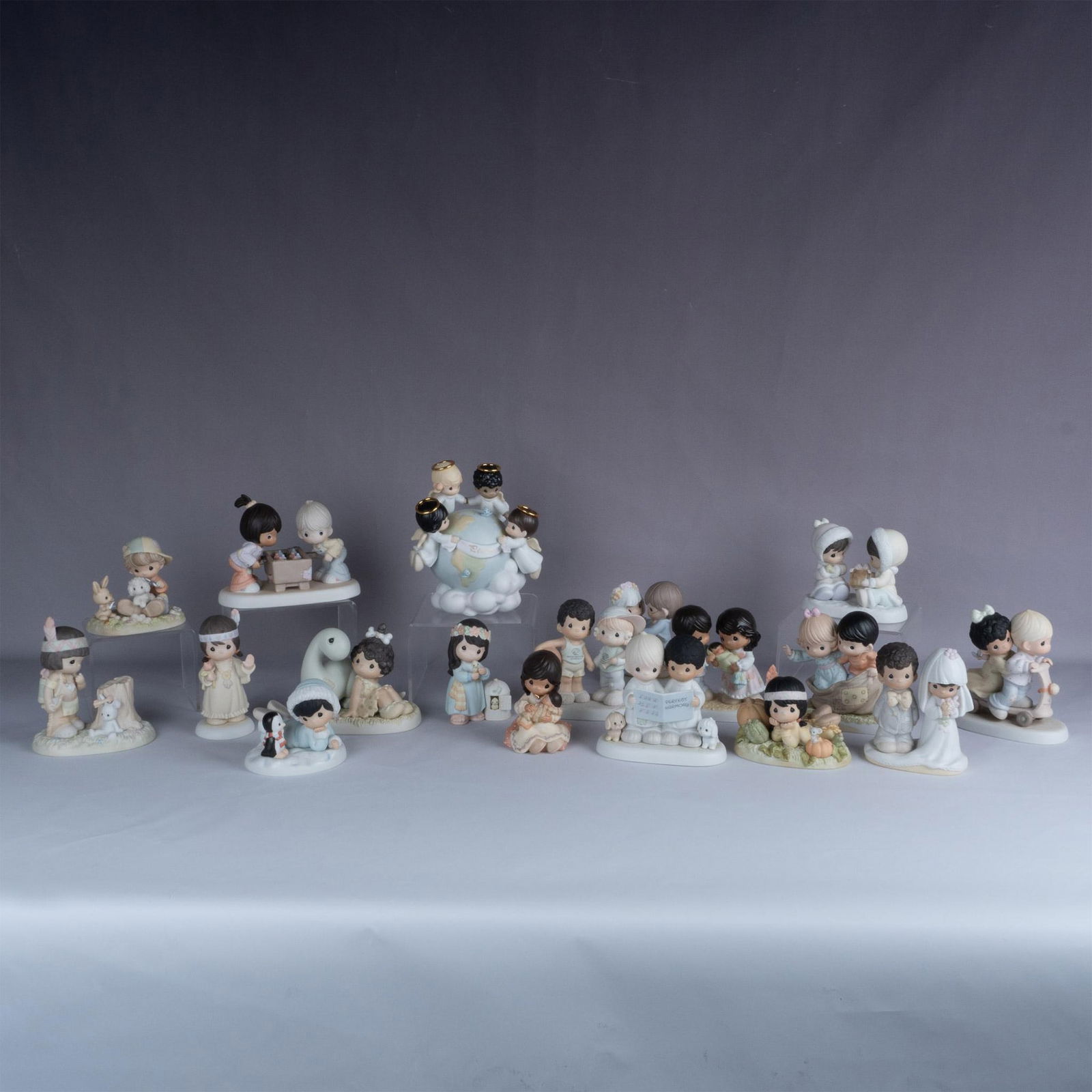 18pc Precious Moments Porcelain Figurines (1 of 12)