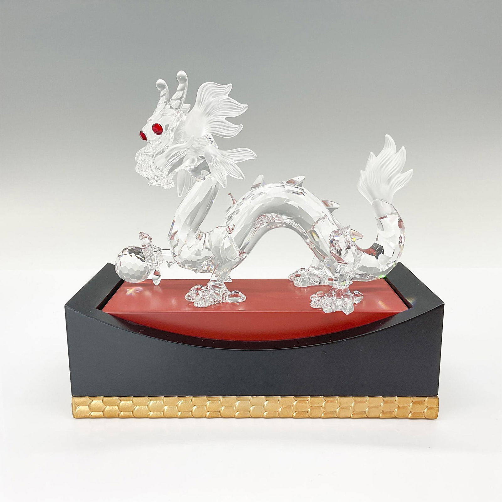 2pc Swarovski Crystal Figurine, Fabulous Creatures Dragon (1 of 4)